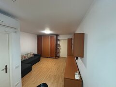 Dristor, Park Lake, garsoniera